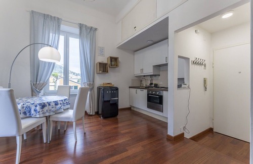 Bogliasco Apartment | Lovely apartment for 3 people with WIFI, A/C, TV and balcony, close to Portofino