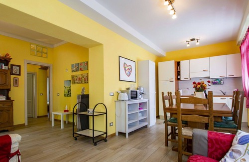 Marliana Apartment | Lovely apartment for 7 guests with WIFI, pool, TV, terrace and pets allowed