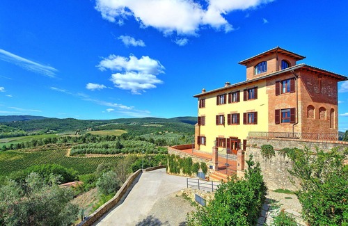 San Gimignano Apartment | Lovely apartment for 3 guests with A/C, pool, WIFI, TV and panoramic view, close to San Gimignano