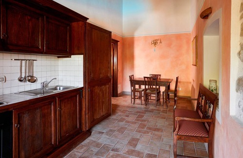 San Brizio Apartment | Lovely apartment for 4 people with pool, WIFI, TV, balcony and pets allowed, close to Spoleto