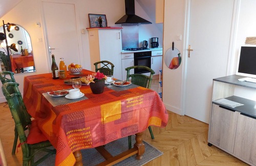 Plougonvelin Apartment | Lovely apartment for 2 people with WIFI, TV, patio, pets allowed and panoramic view