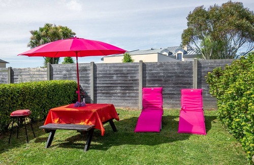 Plougonvelin Apartment | Lovely apartment for 2 people with WIFI, TV, patio, pets allowed and panoramic view