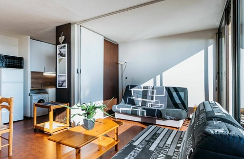 Saint-Hippolyte Apartment | Lovely apartment for 4 people with WIFI, pool, TV and terrace