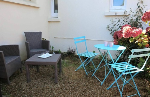 Kerlouan Apartment | Lovely apartment for 2 people with WIFI, TV, patio and pets allowed