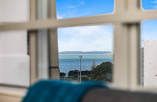 Parnell Apartment | Lovely Apartment - Gym & Parking by Zodiak Stays