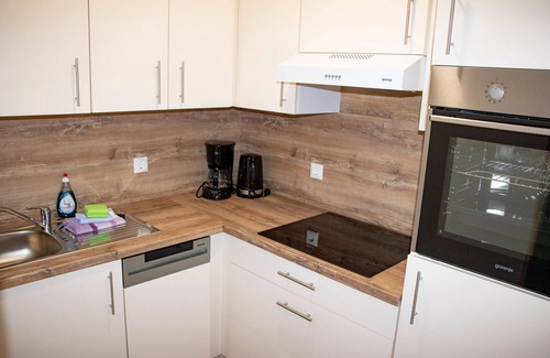 Breitenbrunn/Erzgeb. Apartment | Lovely apartment in Breitenbrunn with shared sauna