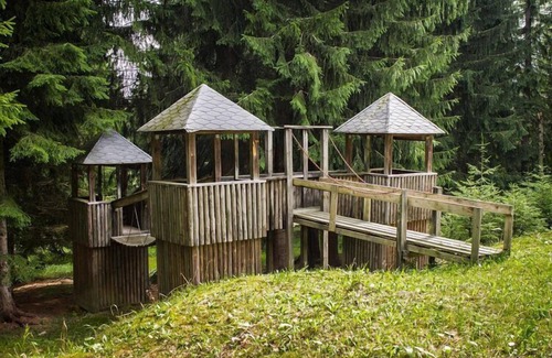 Breitenbrunn/Erzgeb. Apartment | Lovely apartment in Breitenbrunn with shared sauna