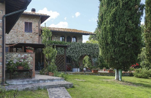 Terricciola House | Lovely apartment in villa for 4 people with pool, WIFI, terrace and pets allowed