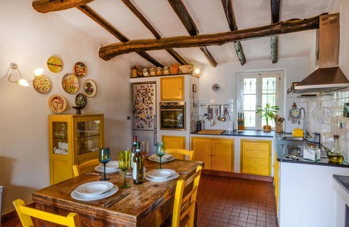 Cogorno Apartment | Lovely apartment in Cogorno with WiFi