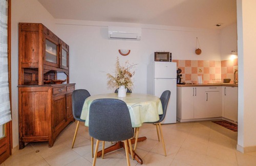 Calcatoggio Apartment | Lovely apartment in Calcatoggio