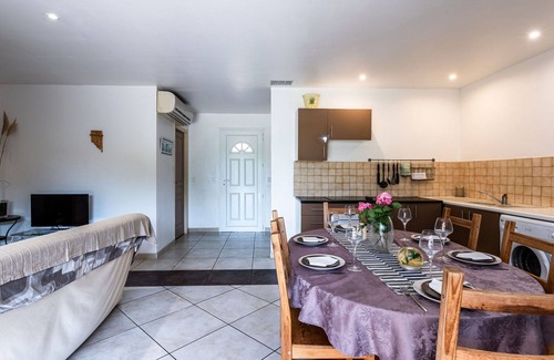 Prunelli-di-Fiumorbo Villa | Lovely apartment in villa for 7 people with WIFI, A/C, pool, TV and terrace