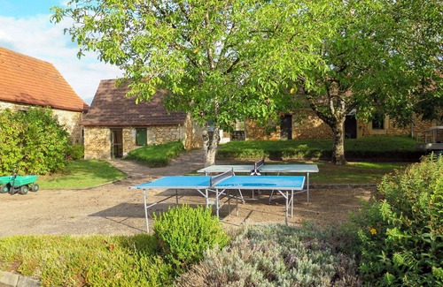 Montignac House | Lovely apartment in villa for 6 people with pool, WIFI, TV, terrace and pets allowed