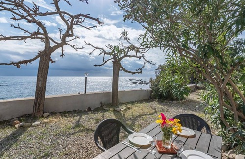 Sari-Solenzara House | Lovely apartment in villa for 5 people with WIFI, TV and patio