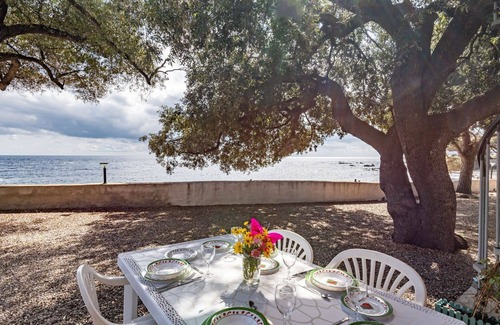 Sari-Solenzara House | Lovely apartment in villa for 5 people with WIFI, TV and patio