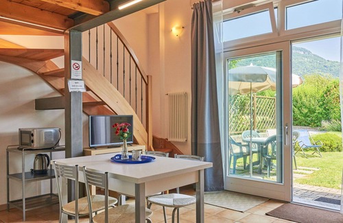 Consiglio di Rumo House | Lovely apartment in villa for 4 people with WIFI, A/C, TV, patio and pets allowed