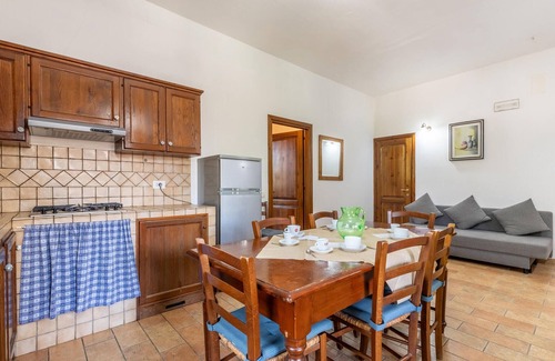 Montone Apartment | Lovely apartment in Montone with WiFi