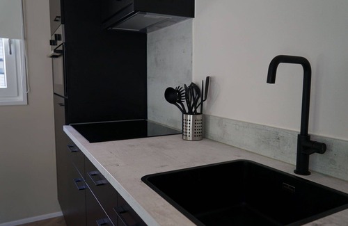 Vleteren House | Lovely apartment in villa for 4 guests with WIFI, TV and terrace