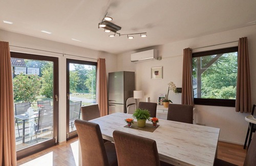 Frankenau House | Lovely apartment in villa for 4 guests with WIFI, A/C, TV, terrace and pets allowed