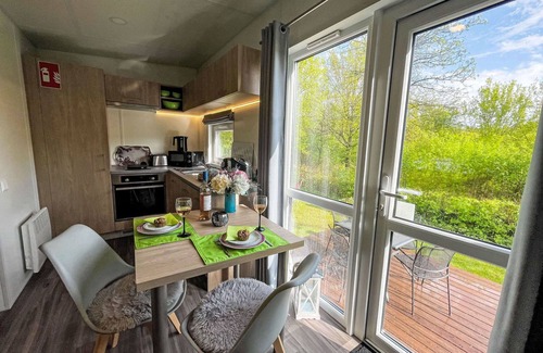 Wemding House | Lovely apartment in villa for 4 people with A/C, WIFI, TV, terrace and pets allowed