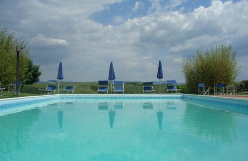 Peccioli Villa | Lovely apartment in villa for 5 people with WIFI, pool and panoramic view