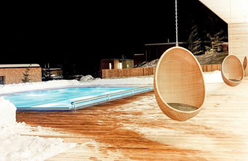 Großdorf House | Lovely apartment in villa for 6 guests with pool, WIFI, TV, balcony and panoramic view