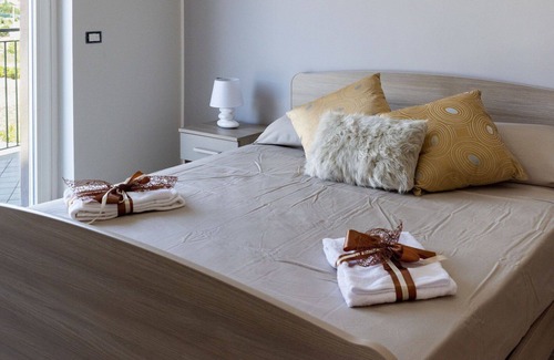 Casal Velino Apartment | Lovely apartment for 4 people with pool, WIFI, A/C, patio, pets allowed and parking