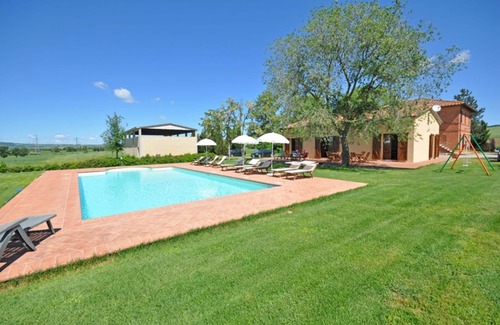 Gallina Apartment | Lovely apartment for 5 people with pool, WIFI, TV and panoramic view, close to Montepulciano