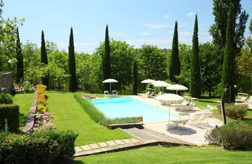 Rapolano Terme Villa | Lovely apartment in villa for 4 people with pool, WIFI, TV and patio
