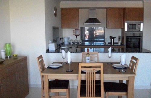 Olhos D'Agua Apartment | Lovely Apartment Overlooking The Pool And Tennis Court With Sea View