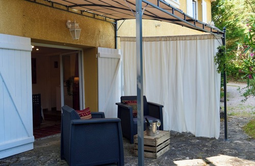 Le Thoronet Apartment | Lovely apartment with AC in charming Le Thoronet