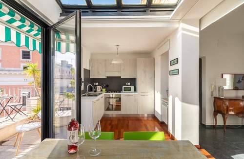 Repubblica Apartment | Lovely Apartment with Terrace Rome City Center