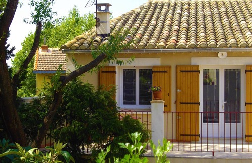Vedene Apartment | Lovely Appart-Villa 60 m² for 2 pers in Provence in Nice Village next to Avignon