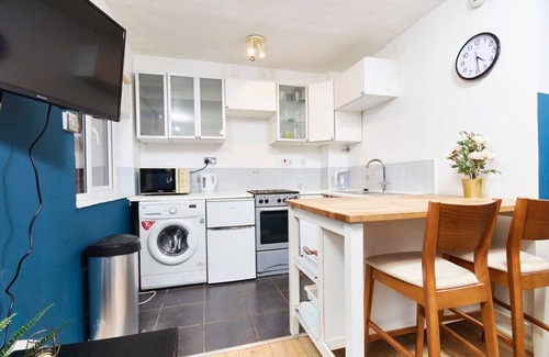 Leeds City Center Apartment | Lovely Apt in City Centre Leeds with free parking