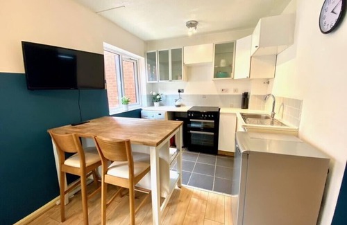 Leeds City Center Apartment | Lovely Apt in City Centre Leeds with free parking