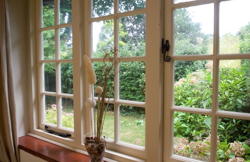 New Forest District Cottage | Lovely Arts and Crafts New Forest cottage, close to beaches and Lymington