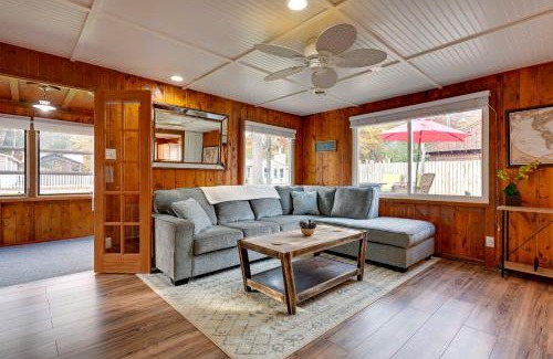 Au Gres House | Lovely Au Gres Cottage with Hot Tub Walk to Beach!