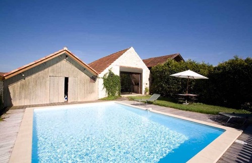 Daglan House | Lovely barn conversion with private heated pool, terrace and garden