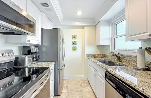 Venice Condo | Lovely Beach Condo on Island of Venice!