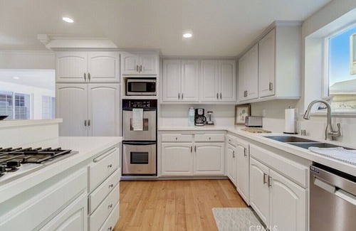 Oxnard Shores House | Lovely Beach Home. 2 min walk to the beach - Game room - Channel Islands!