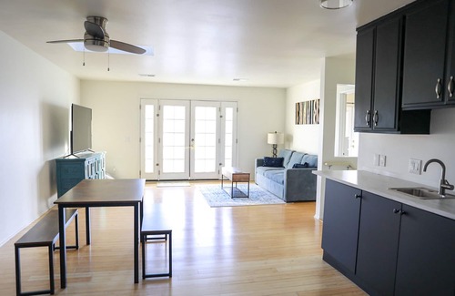 Oxnard Shores House | Lovely Beach Home. 2 min walk to the beach - Game room - Channel Islands!