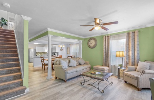East Ocean View House | Lovely Beach House -Ocean Duplex