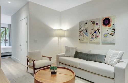 The Roads Apartment | Lovely Brickell Getaway Studio Good for Couple
