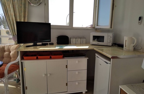 Rojales Apartment | Lovely bright and cosy studio apartment