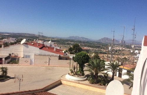 Rojales Apartment | Lovely bright and cosy studio apartment