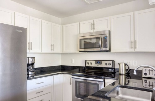 North Cambridge Apartment | Lovely Cambridge Alewife 2BR w/W/D & Gym, nr Davis Sq, by Blueground