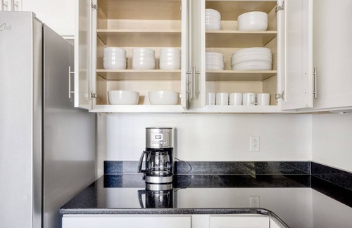 North Cambridge Apartment | Lovely Cambridge Alewife 2BR w/W/D & Gym, nr Davis Sq, by Blueground