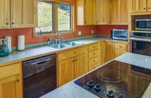 Canton House | Lovely Canton Country Home with Patio!
