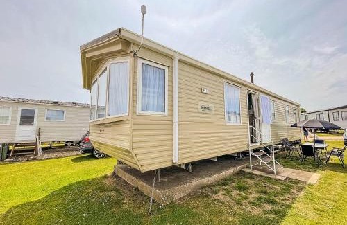 Pakefield Other | Lovely Caravan By The Beach In Pakefield, Suffolk Ref 68007Cl