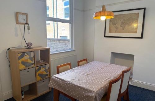 Ormeau House | Lovely Central Belfast 4 Bedroom Period Home