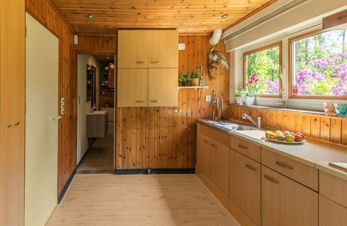 Oud-Turnhout House | Lovely chalet in Arendonk with terrace